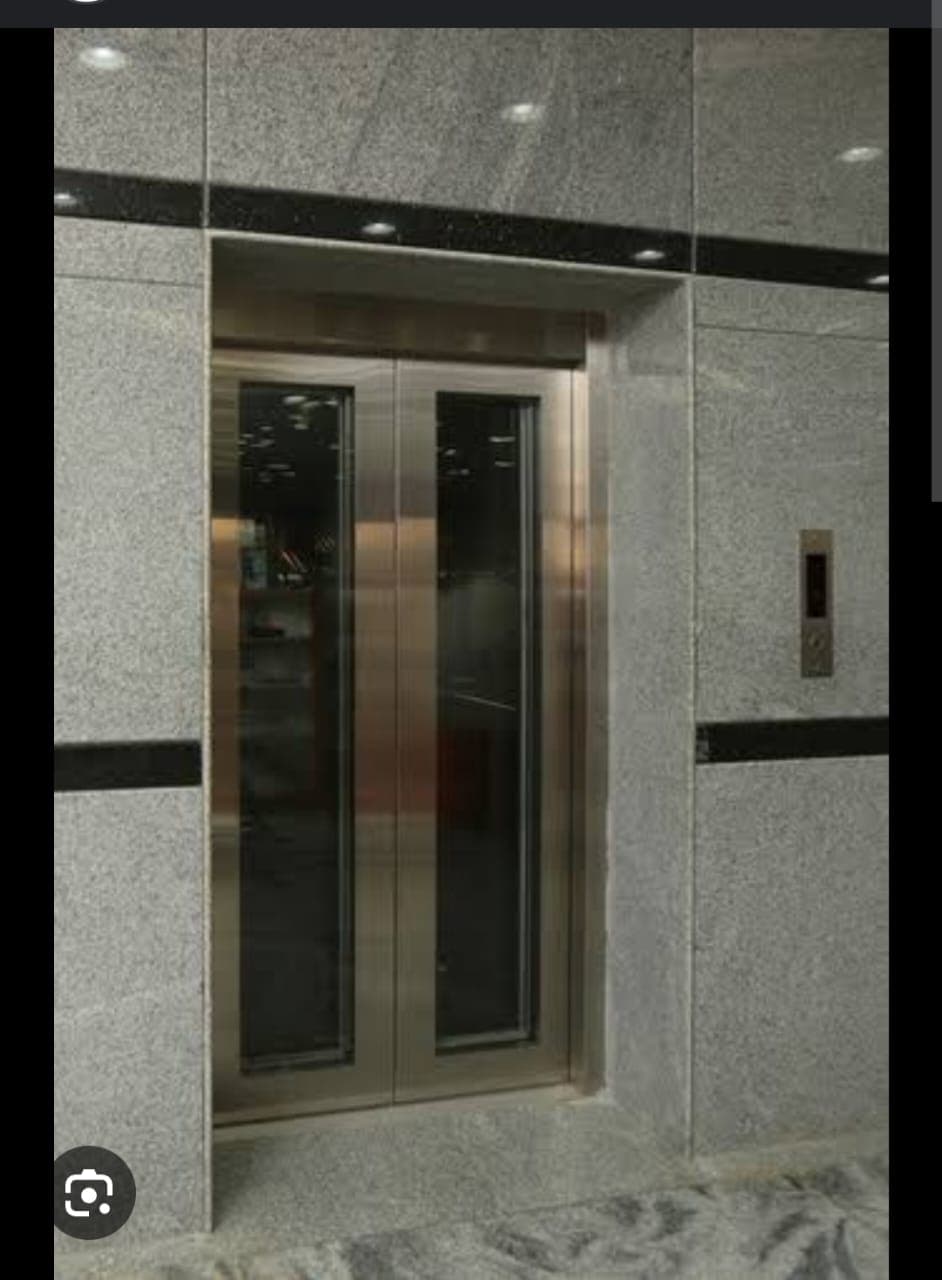 Elevator door 4